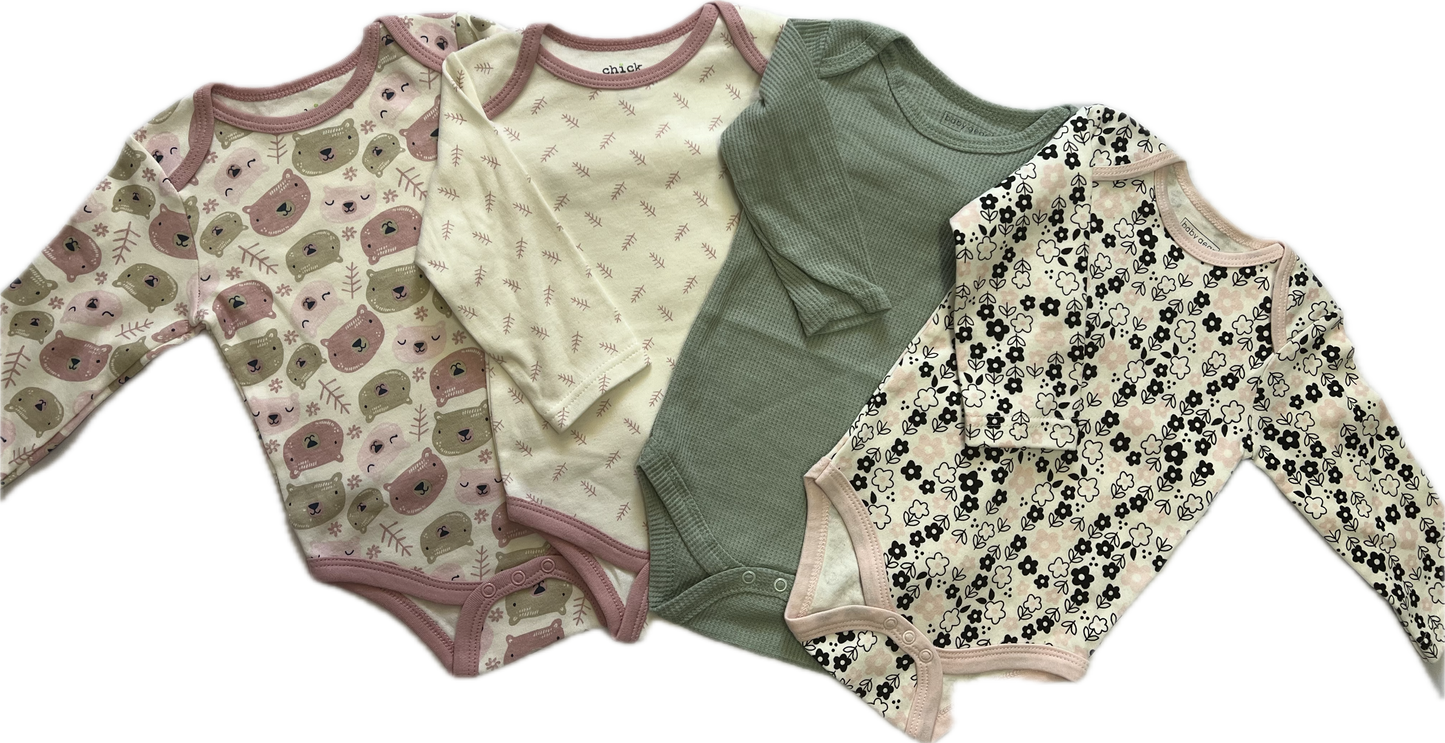 Set / Kit 4 bodys tiernas pijamas para niñas  3-6 meses.